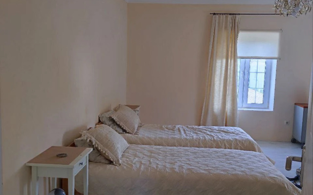 Na 2 Etazhe Kottedzha Apartments