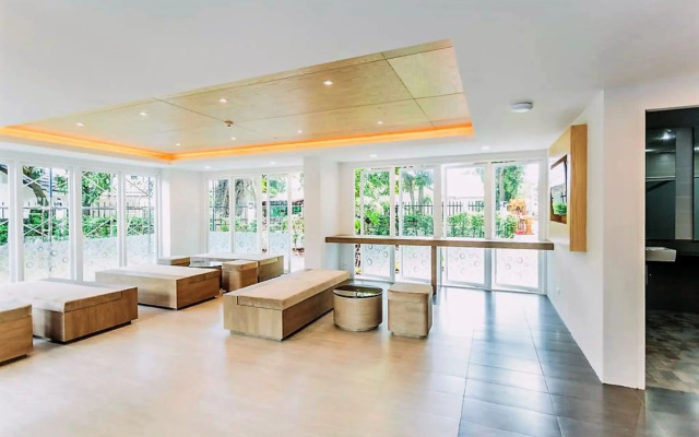 OMNIA Phuket - Ozone Condotel Apartments