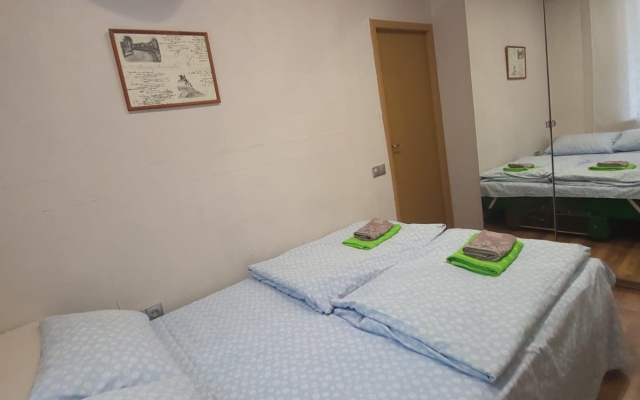 Prostornaya kvartira v tsentre Flat