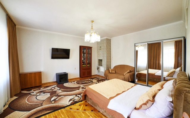 Квартира на Розы Люксембург