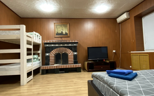 Апартаменты Двухкомнатные с Балконом и Видом на Центральную Площадь
