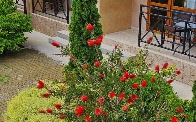 Eco Life Hotel Boutique