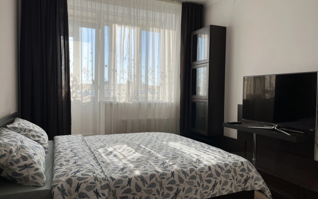 Prostornaya Kvartira V Tsentre Goroda Flat