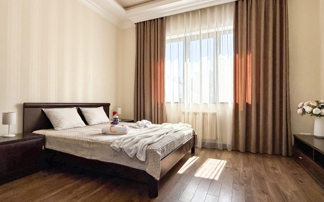 Na Kirova 14 Guest House
