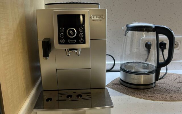 Villa V Zakrytom Poselke S Plyazhem