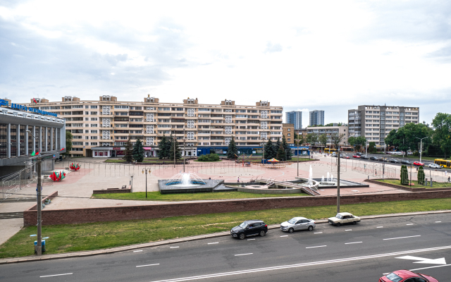 Kvartira uyutnaya i prostornaya s parkingom