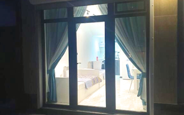 U Zhd Vokzala Flat