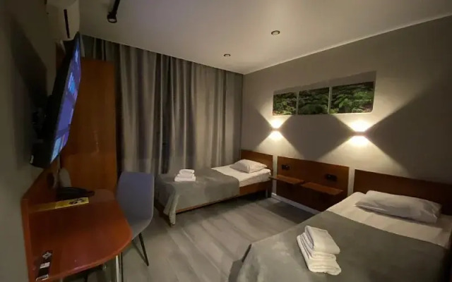 Lena Hotel