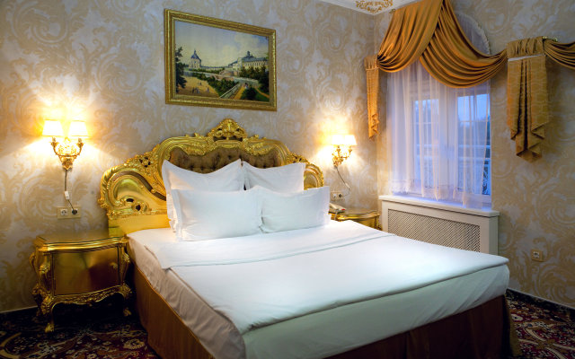 Петровский Причал Luxury Hotel&SPA