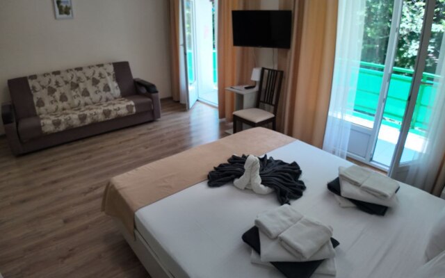 Yuzhnyij Hotel