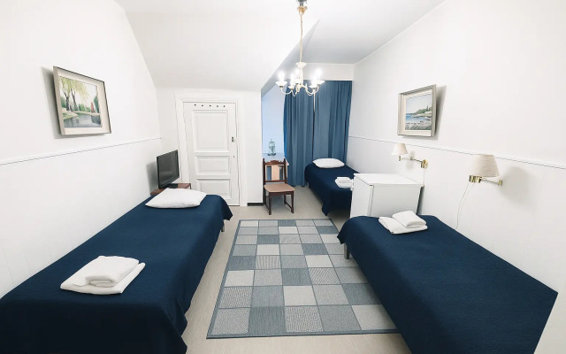 Senate Hotel