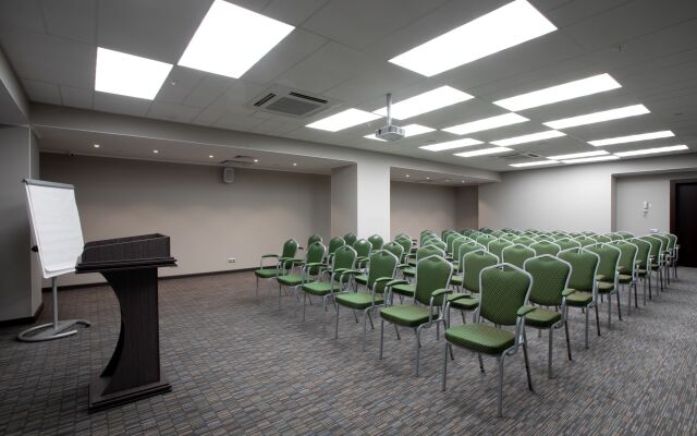 Holiday Inn Chelyabinsk Hotel