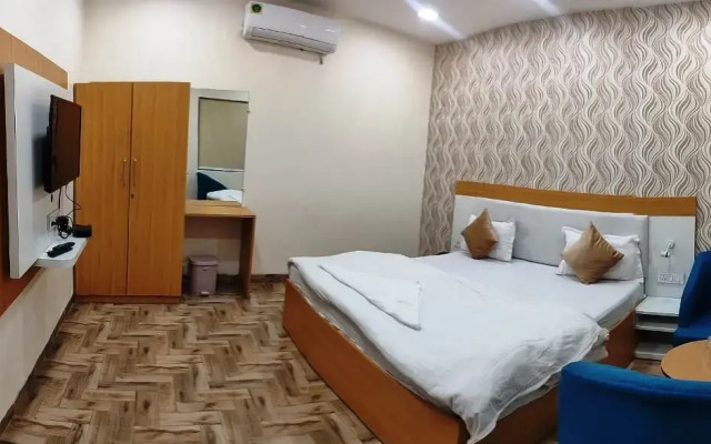 Hotel Mandakini Royal