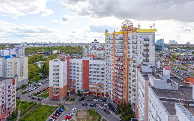 Metro Sportivnaya Flat