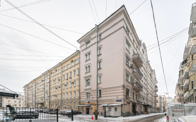 Tryokhkomnatnaya V Tsentre Moskvy Na Tverskoy Flat