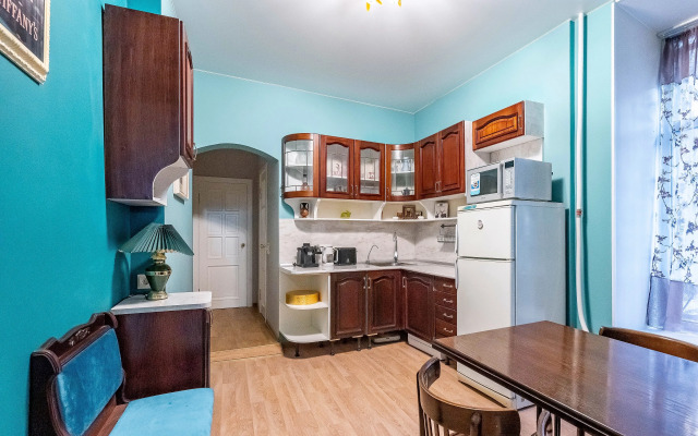 Квартира 4-комнатная в сердце Санкт-Петербурга