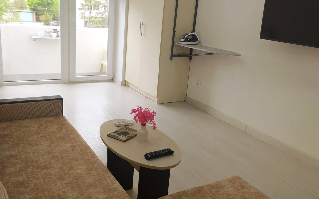 Квартира у набережной и пляжа Бриз