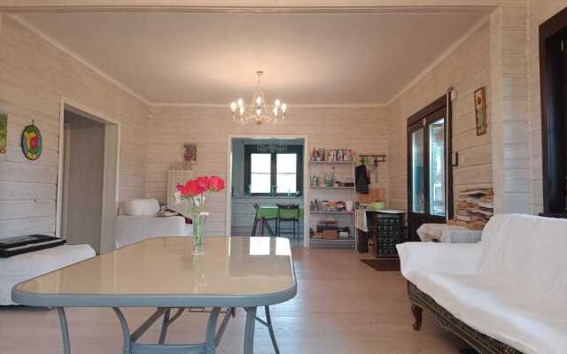 Gostevoy Dom Ilyinskoye 77 Private House