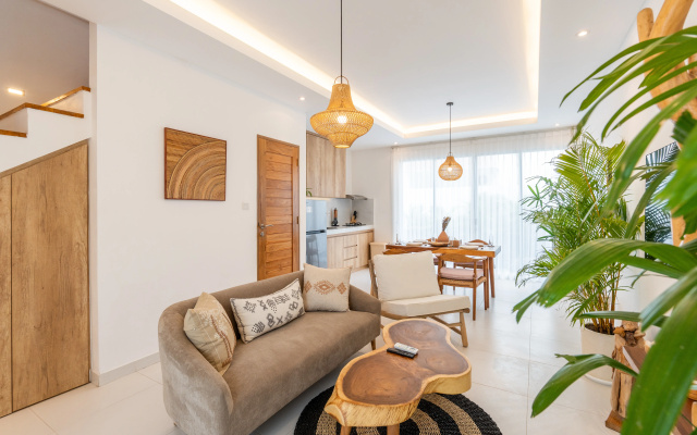 Вилла Brand New Sunrise Bliss Townhouse Poolside Stay
