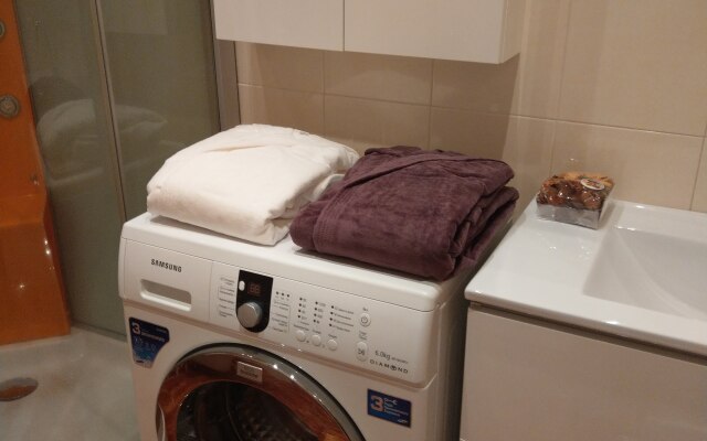 Апартаменты Светлые на Восстания