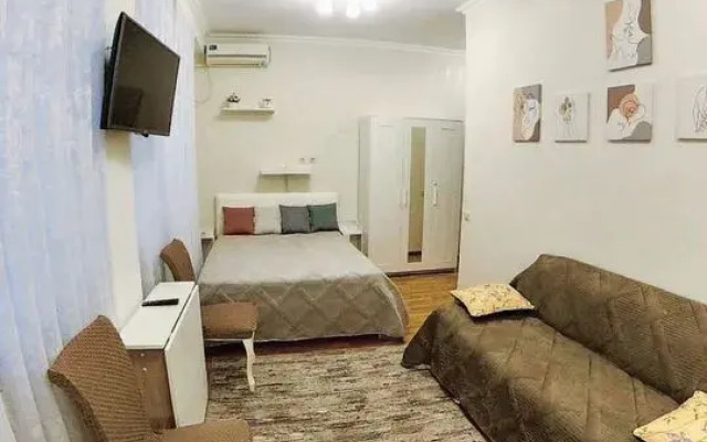 Na Volzhskoy Ulitse 85A Apartments