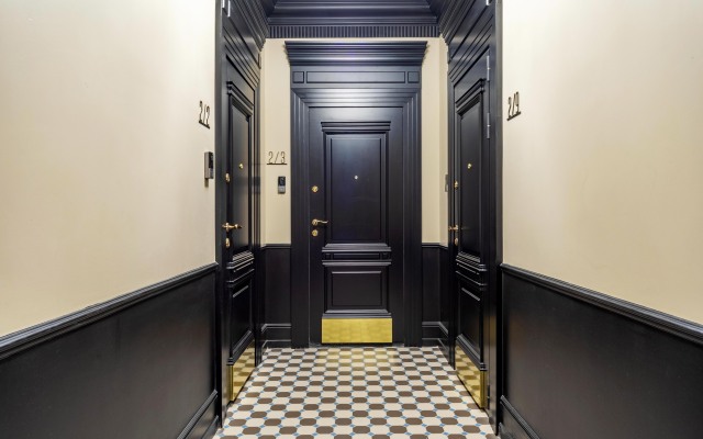 Dvuhurovnevaya v osobnyake u Kremlya Flat