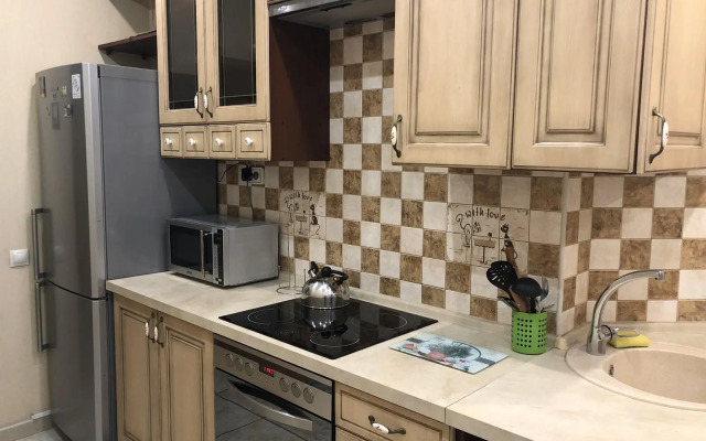 Квартира на  Эпроновской 1