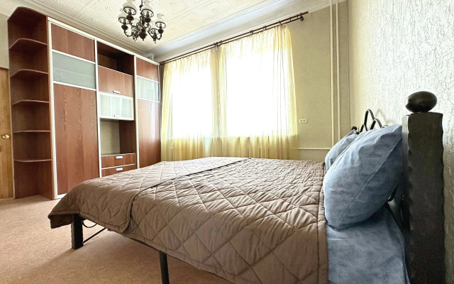 Квартира трехкомнатная в центре на Советском напротив Администрации