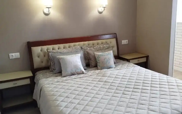 Na Maslennikova Omsk Flat