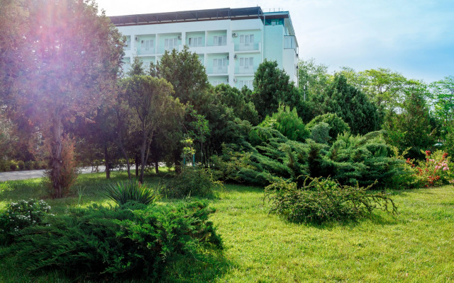 Lazurnyij Bereg Hotel