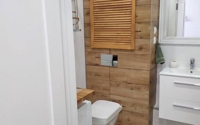 V Sovremennom Zhilom Komplekse U Tts Dana Moll Rumer Apartments