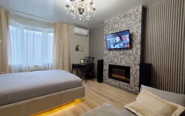 Ryadom S Parkom I Morem Flat
