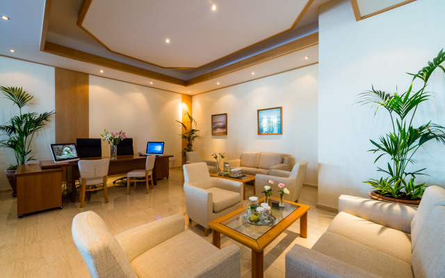 Constantinou Bros Athena Royal Beach Hotel