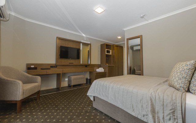 Bankstown Hotel