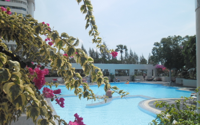 Апартаменты Jomtien Plaza Condotel