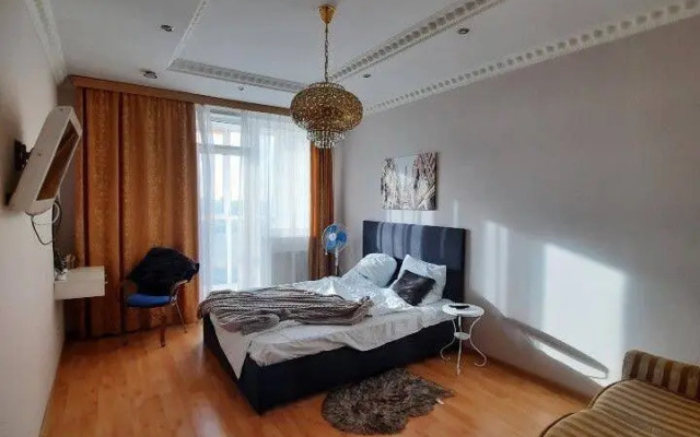 Квартира на  Эпроновской 1