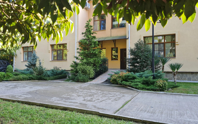 Townhouse Orkhideya