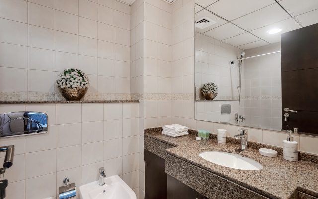 Апартаменты Welcome Home in Bay Central Tower