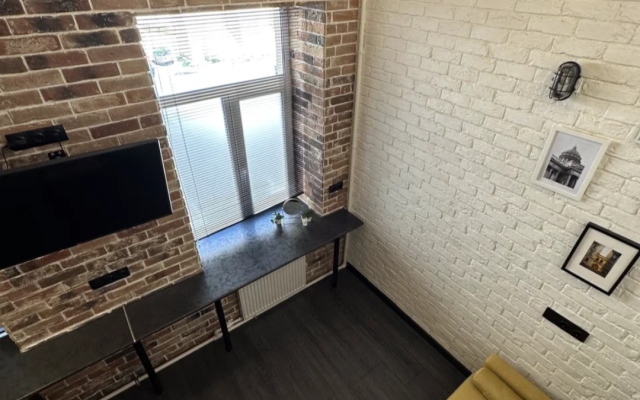 Апартаменты Двухуровневая Студия Лофт на Маяковского 17