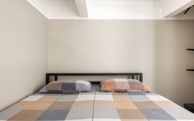 1-Komnatnaya Kvartira 38M² Na 1/3 Etazhe Flat