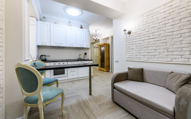 Oplot - Uyutnye s lichnoj saunoj 2 Apartments