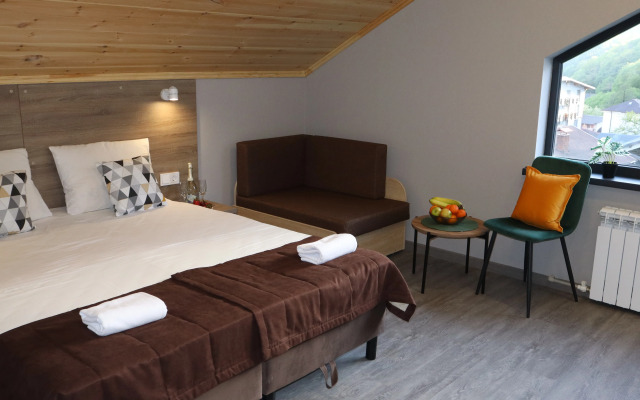 Polyana 315 Guest House