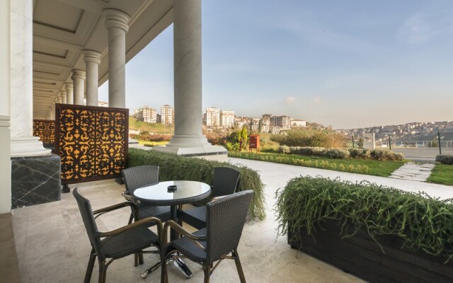 İsfanbul Holiday Home & Suites Hotel