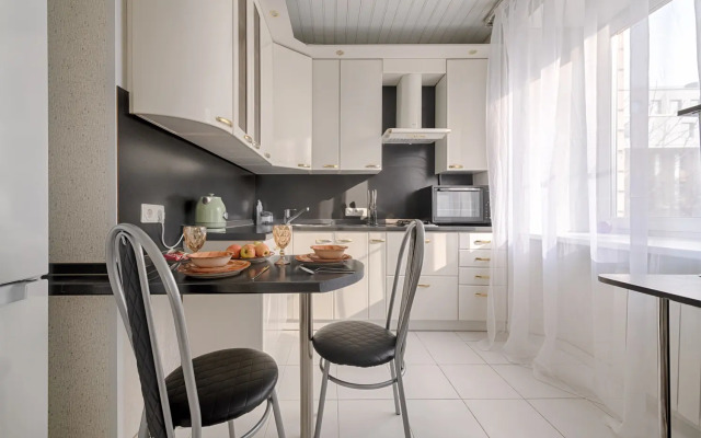 Ulitsa Bryanskaya Na Kievskoy Apartments