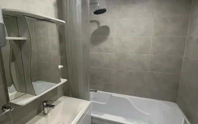 4 Apartments