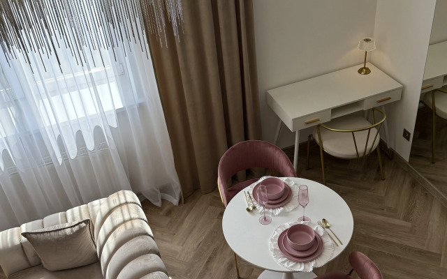 Апартаменты Двухуровневая студия KrasLoft в ЖК Преображенский на троих