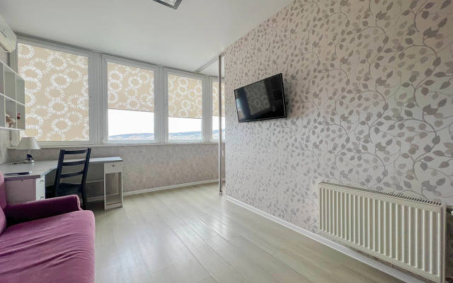 Roskoshnaya Dvukhkomnatnaya s Vidom na More v Feodosii Flat