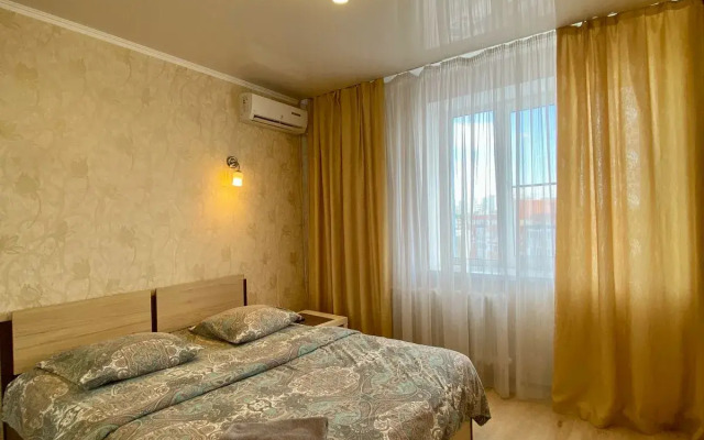V Samom Tsentre Goroda Orla Apartments
