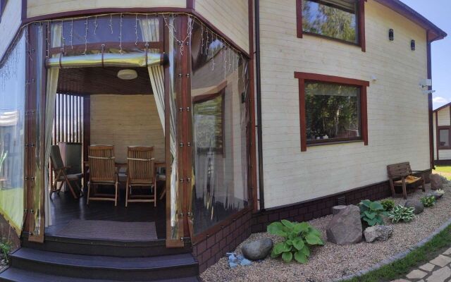 Privat House v Poselke Velikie Ozyora