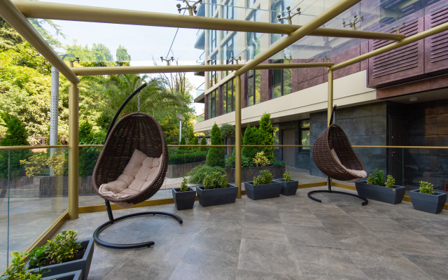 Studiya v elitnom ZHK Metropol' ot LetoApart Apartments